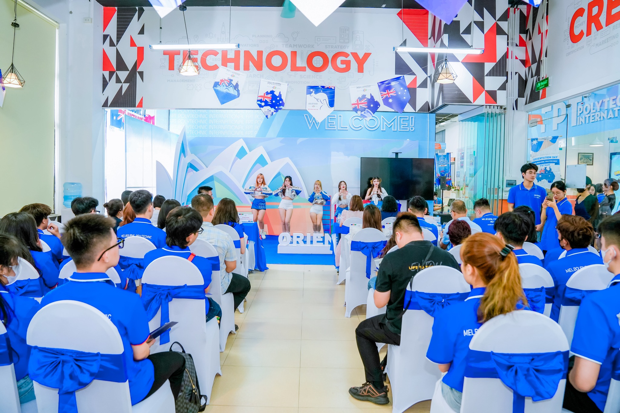 lễ định hướng - orientation day