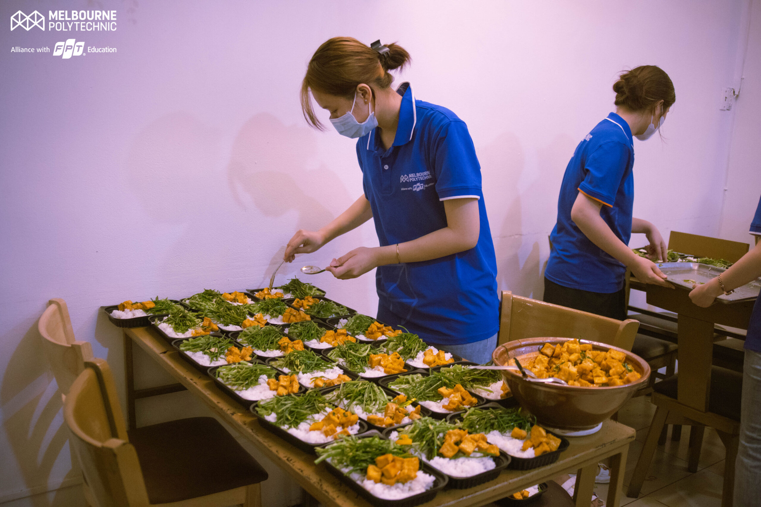 sinh viên melbourne polytechnic việt nam tổ chức buổi từ thiện