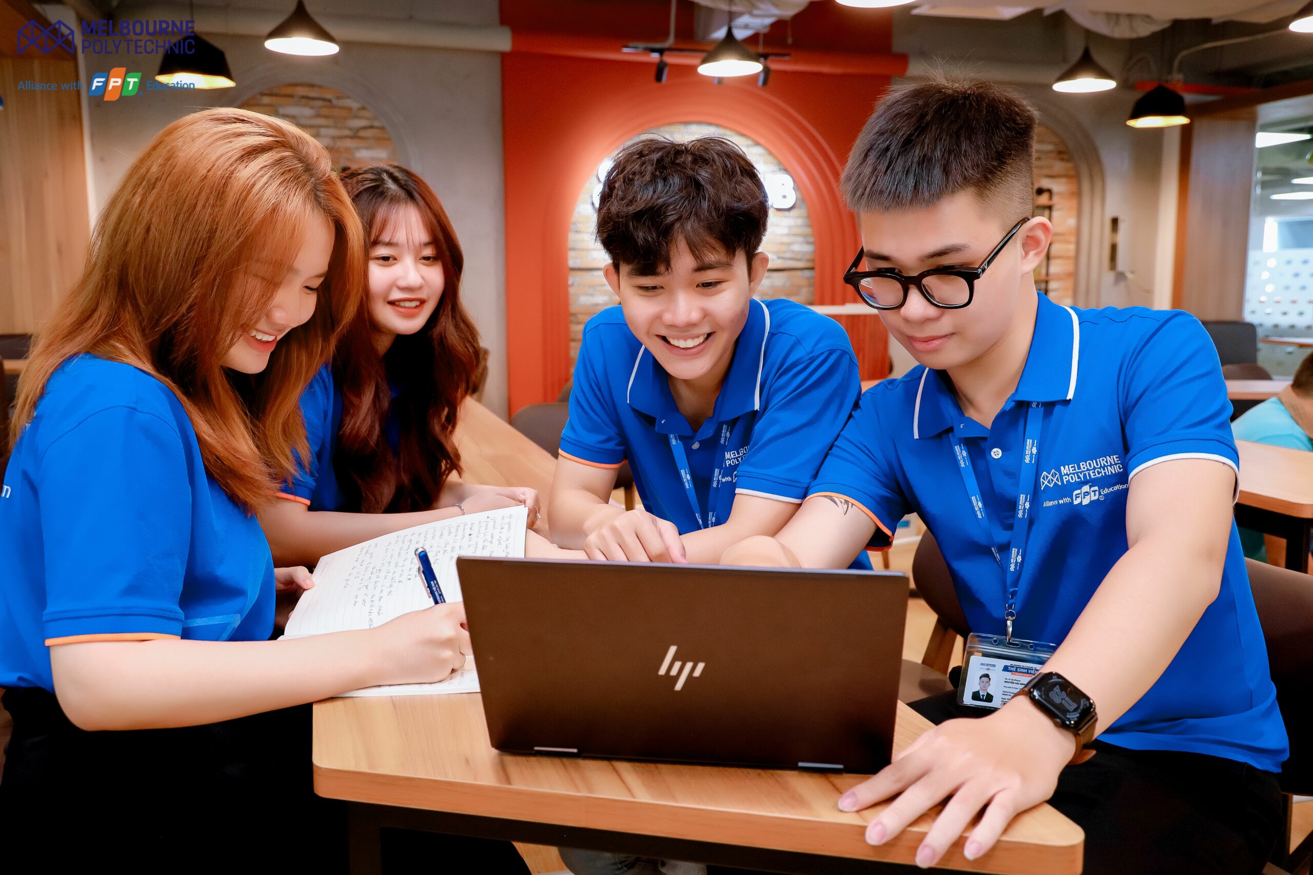 sinh viên melbourne polytechnic việt nam - Digital Marketing Manage