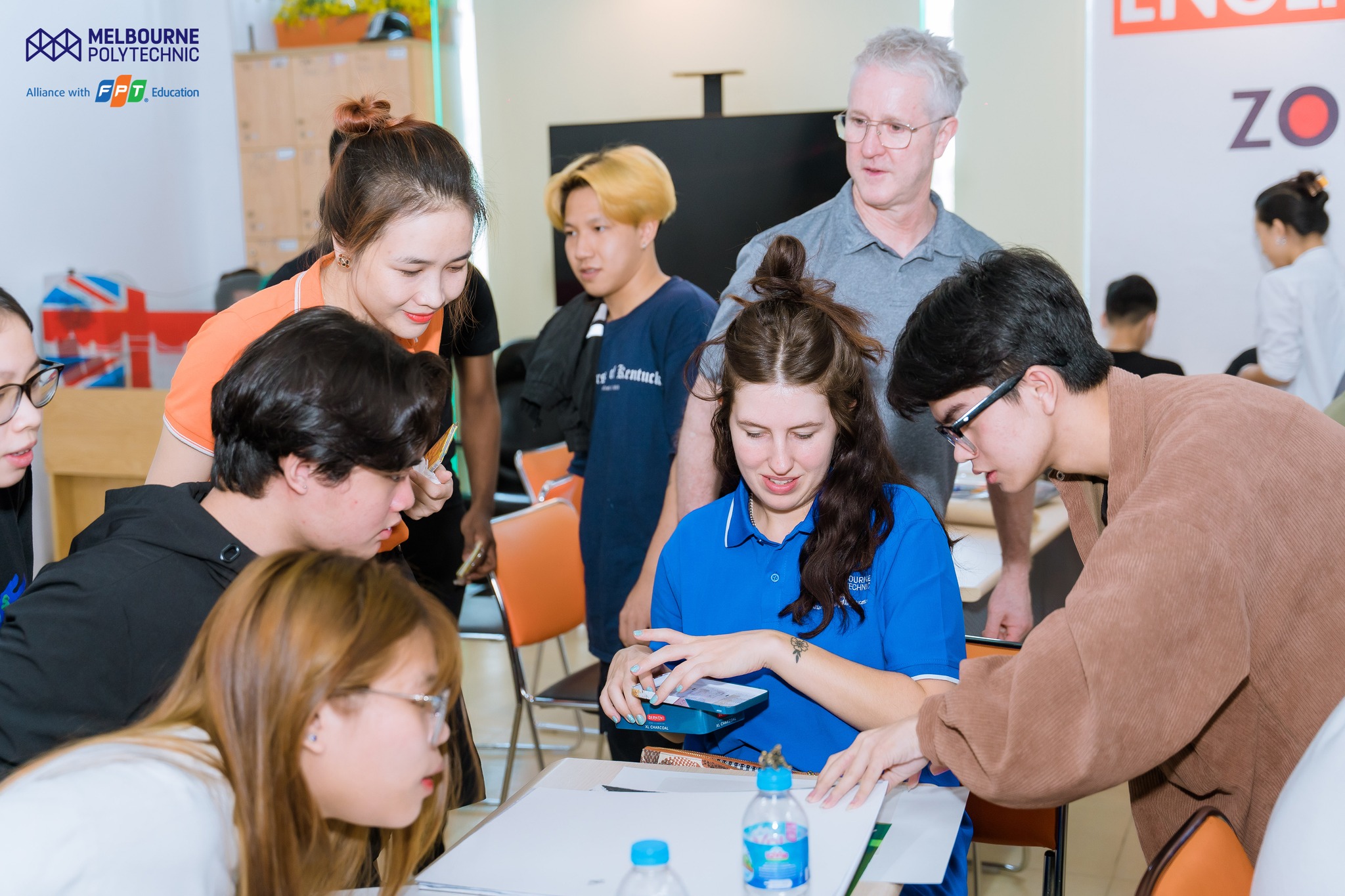 Phát triển sản phẩm sáng tạo - Thiết kế đồ họa tại melbourne polytechnic việt nam
