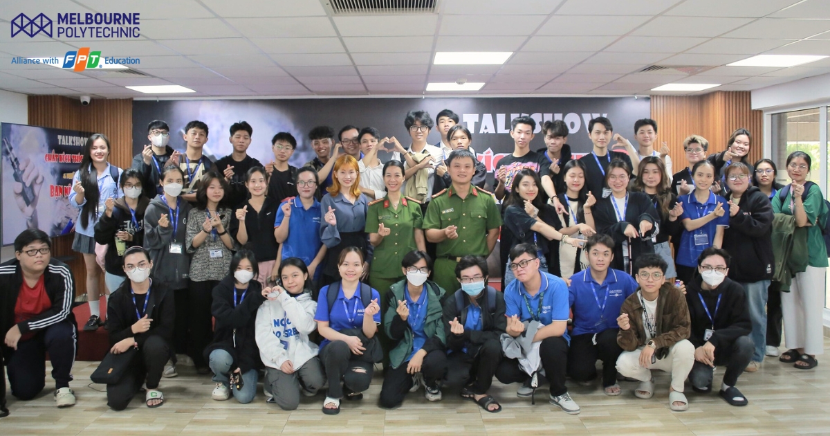 Xây dựng môi trường văn hóa lành mạnh trong học đường qua Talkshow “Chất kích thích và những điều bạn nên biết”