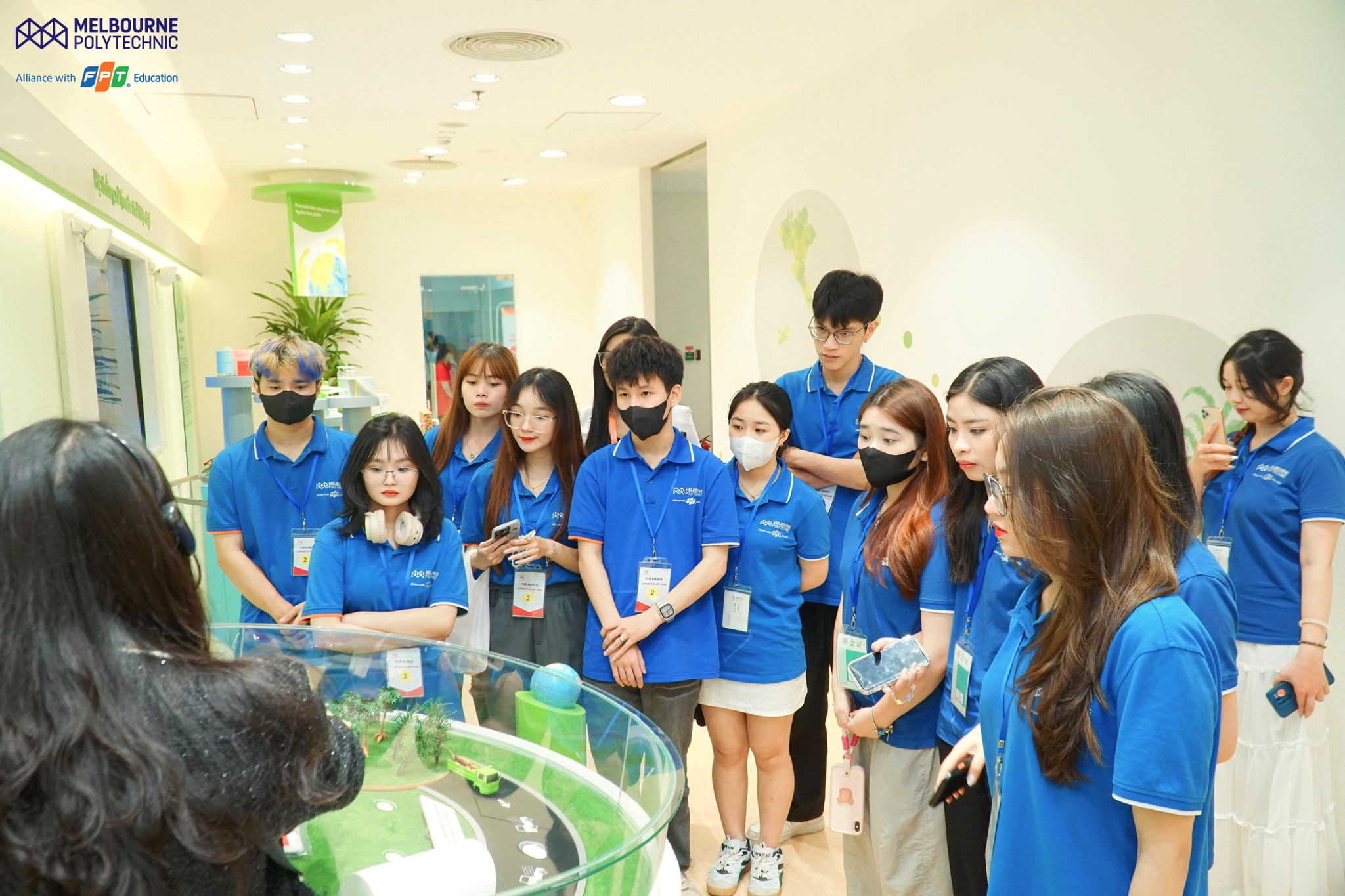 Sinh viên Melbourne Polytechnic Việt Nam tham quan thực tế tại công ty Ajinomoto Việt Nam