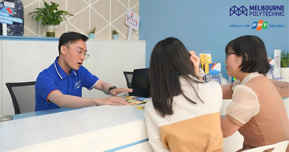 Hội thảo trực tuyến dành riêng cho phụ huynh học sinh lớp 12 “Giúp ba mẹ cùng con vượt qua áp lực chọn trường”