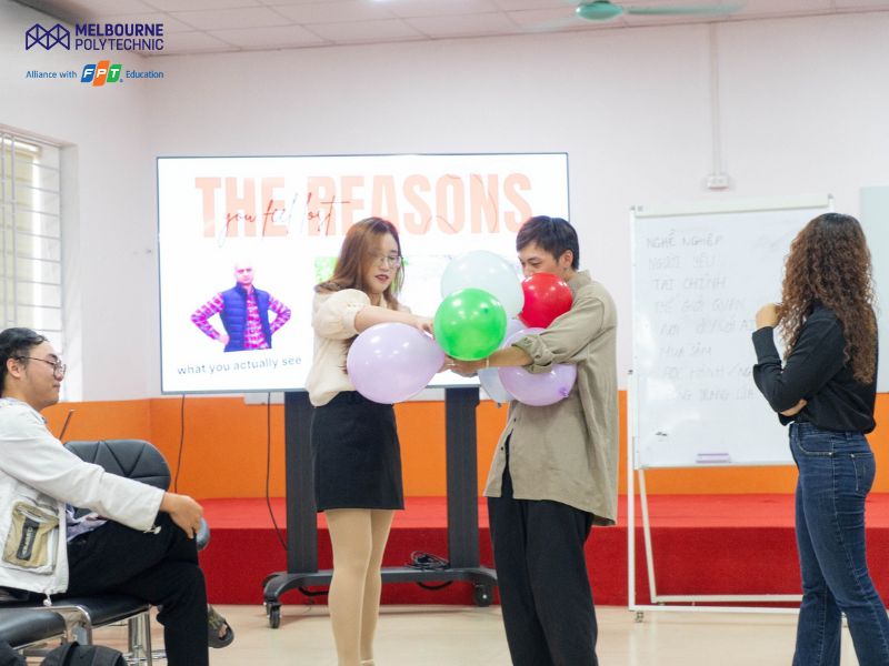 Hoạt động thú vị tại talkshow tâm lý học đường được tổ chức bởi phòng Y tế