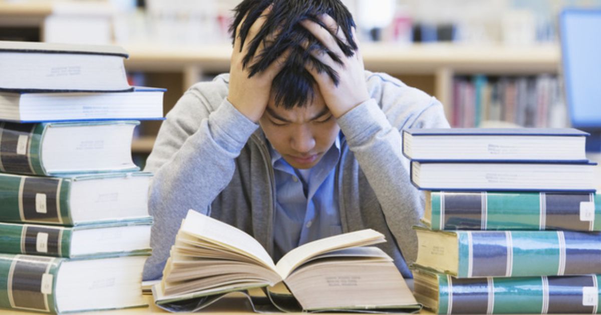 7 bài tập giãn cơ, giảm stress cho sĩ tử thi THPT quốc gia