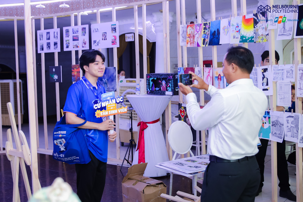 Những cung bậc cảm xúc của tân sinh viên và phụ huynh tại MPV Orientation Day 2024