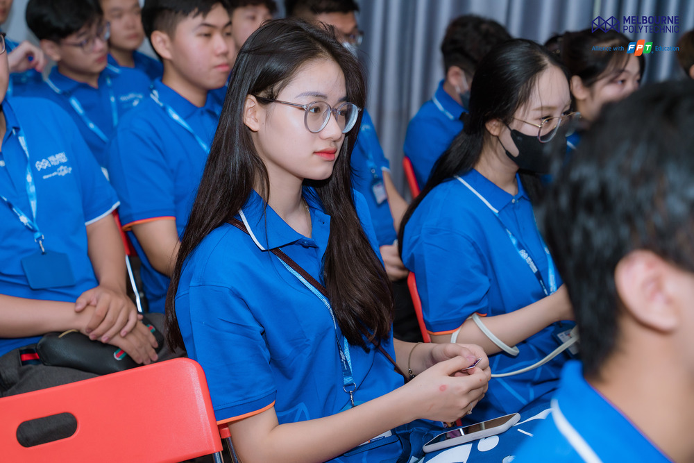 Những cung bậc cảm xúc của tân sinh viên và phụ huynh tại MPV Orientation Day 2024