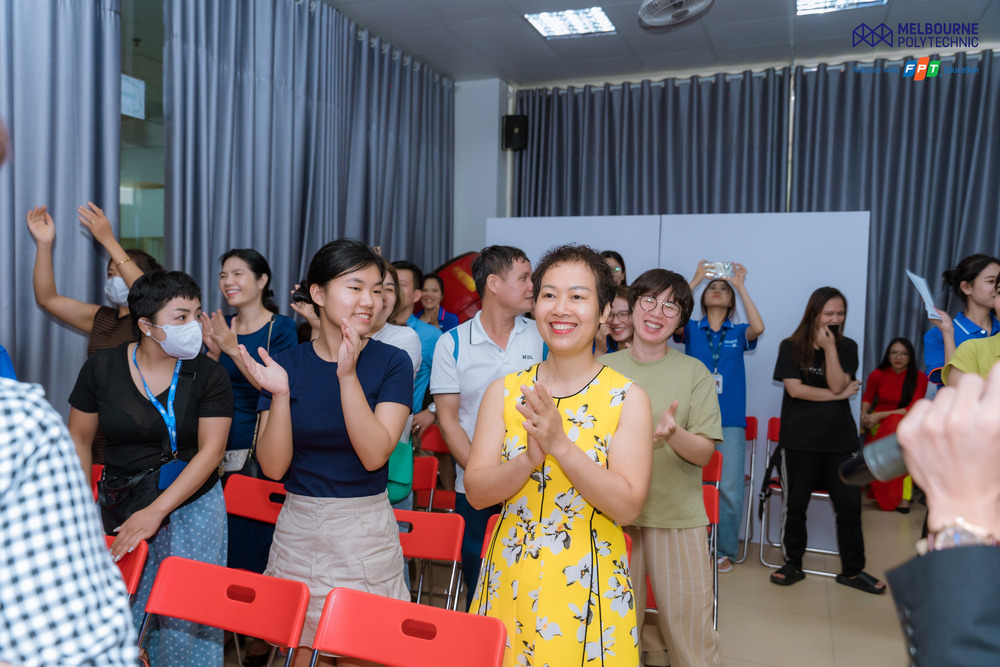 Những cung bậc cảm xúc của tân sinh viên và phụ huynh tại MPV Orientation Day 2024
