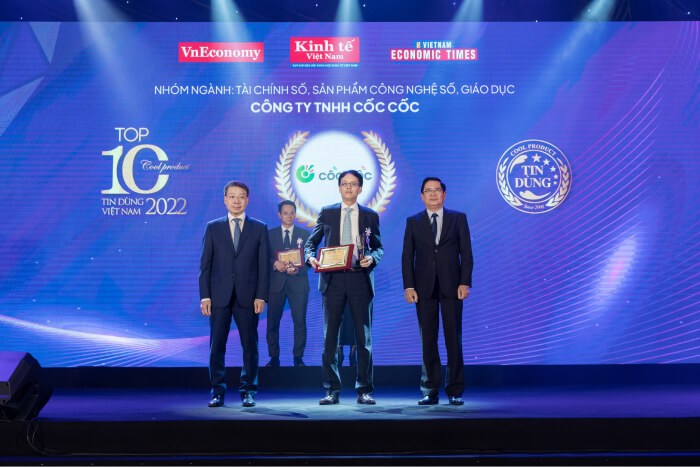 Công ty TNHH Cốc Cốc đạt Danh hiệu Top 10 Sản phẩm - Dịch vụ Tin dùng Việt Nam 2022.