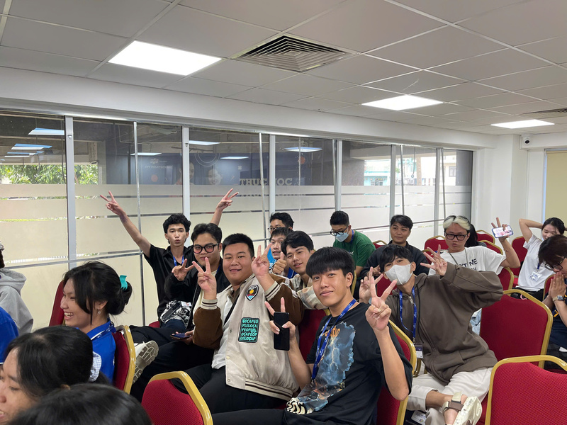 Workshop "Team Up for Innovation - Hợp Lực Để Đổi Mới"