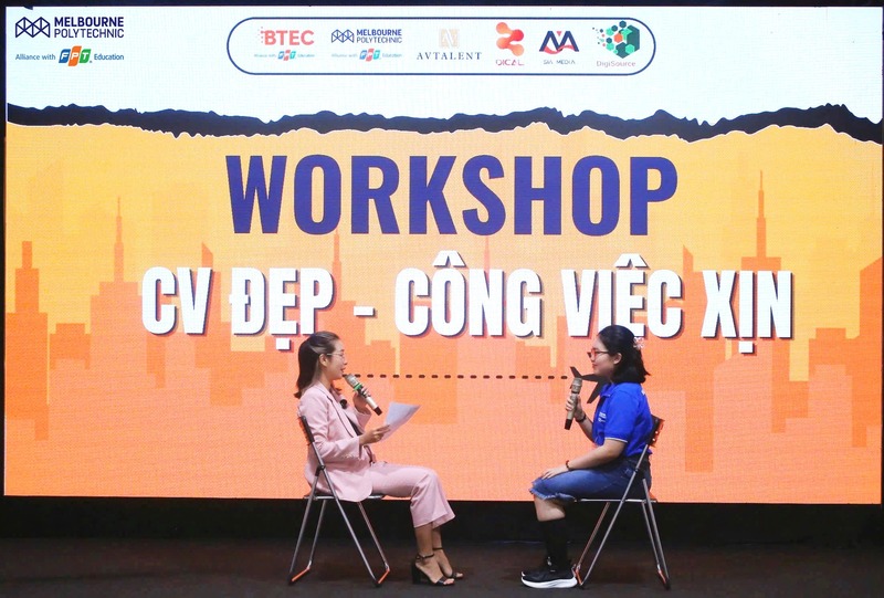 Sinh viên MPV tham gia phỏng vấn giả định với doanh nghiệp tại Workshop “CV Đẹp - Công Việc Xịn”