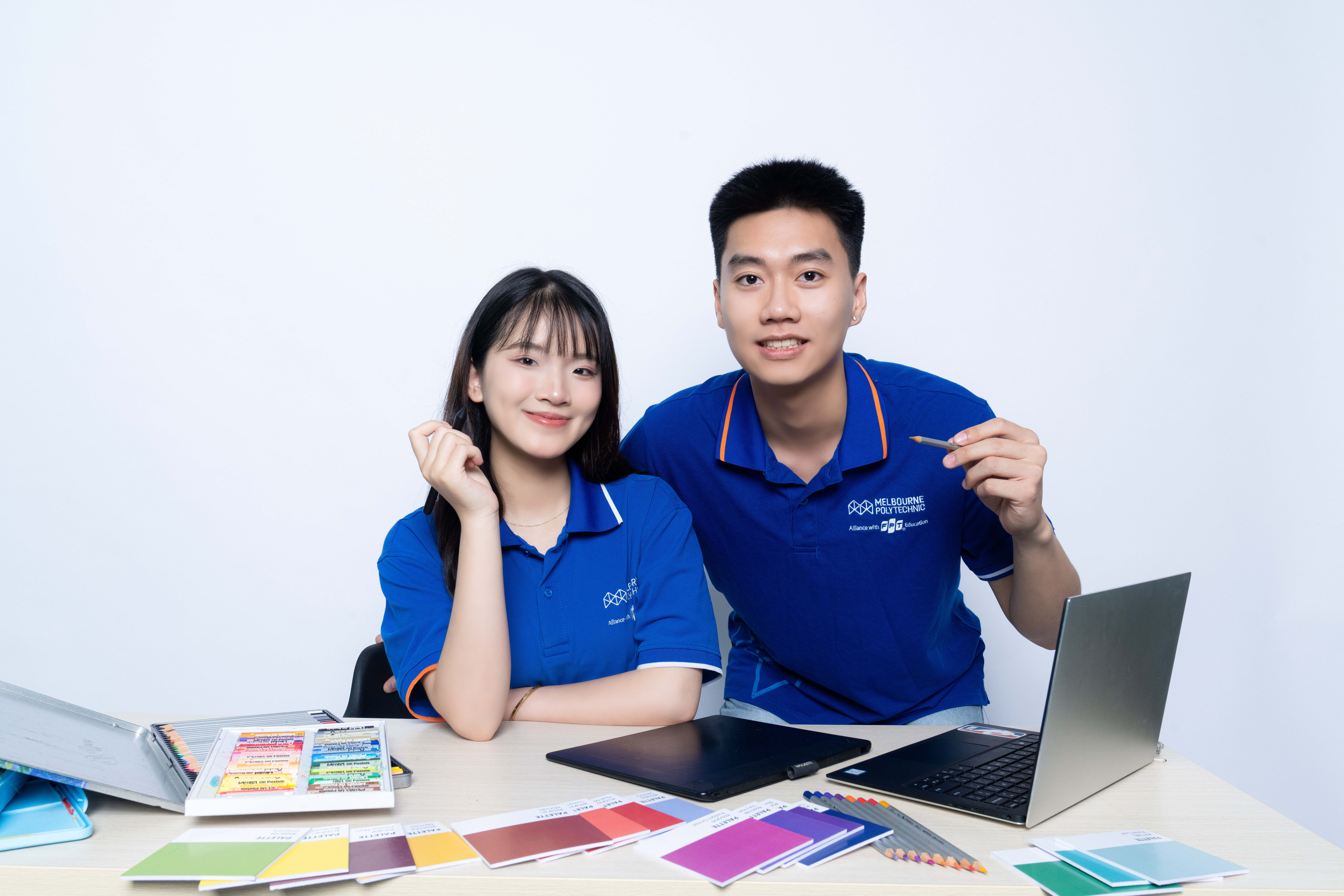 Khám phá con đường nghề nghiệp: Cơ hội việc làm cho sinh viên ngành Thiết kế Đồ họa như thế nào?