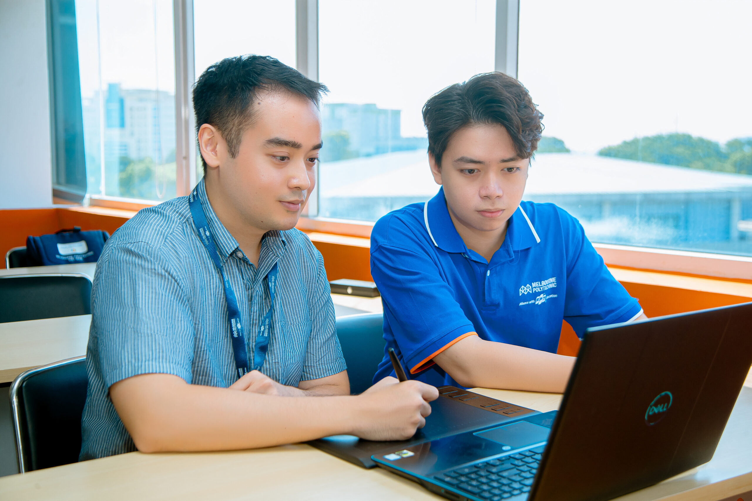 Không biết vẽ học Thiết kế đồ họa hoàn toàn được