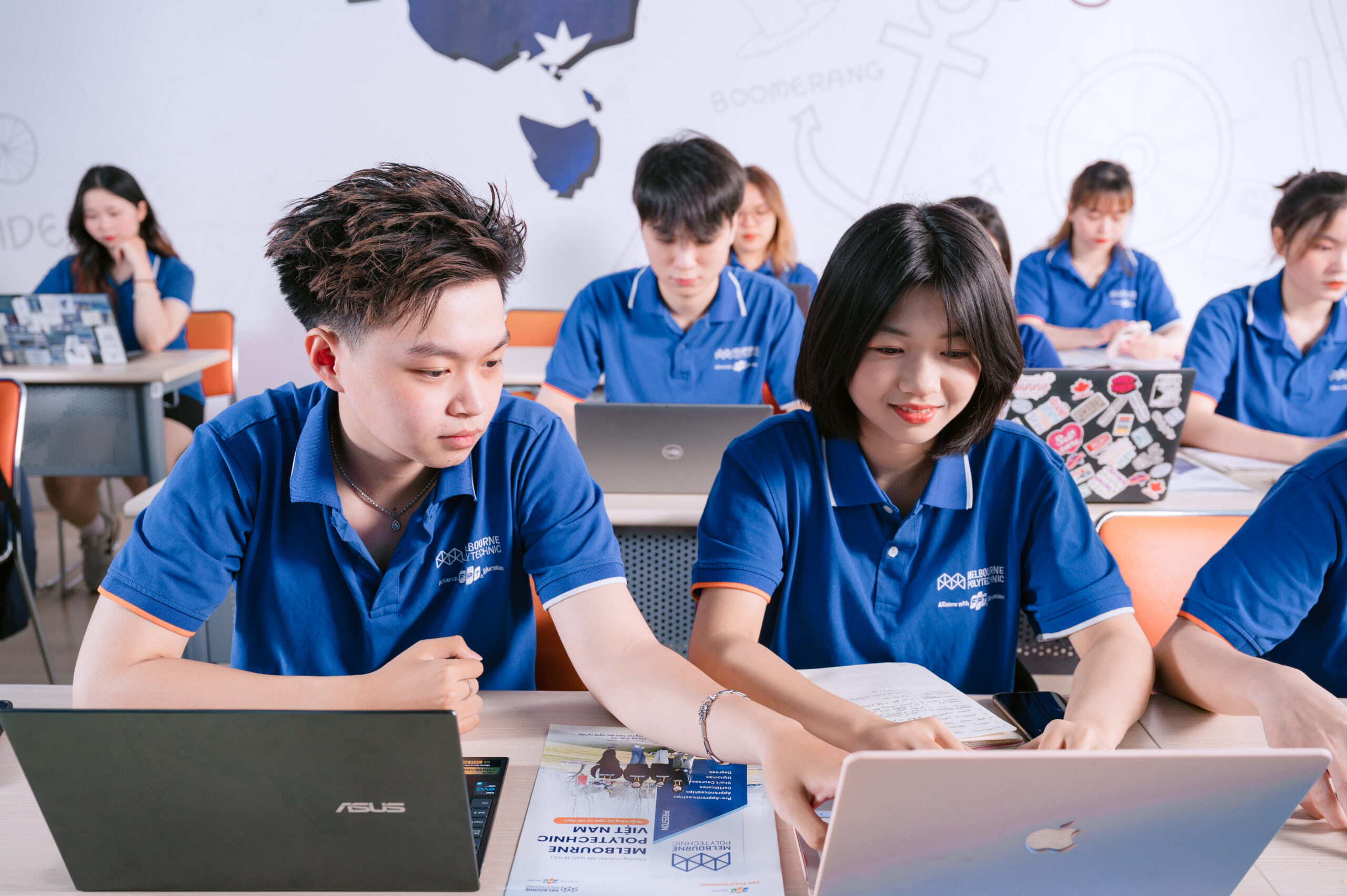 Bạn có thể chọn học tại MPV thay vì phân vân có nên tự học Thiết kế đồ họa không