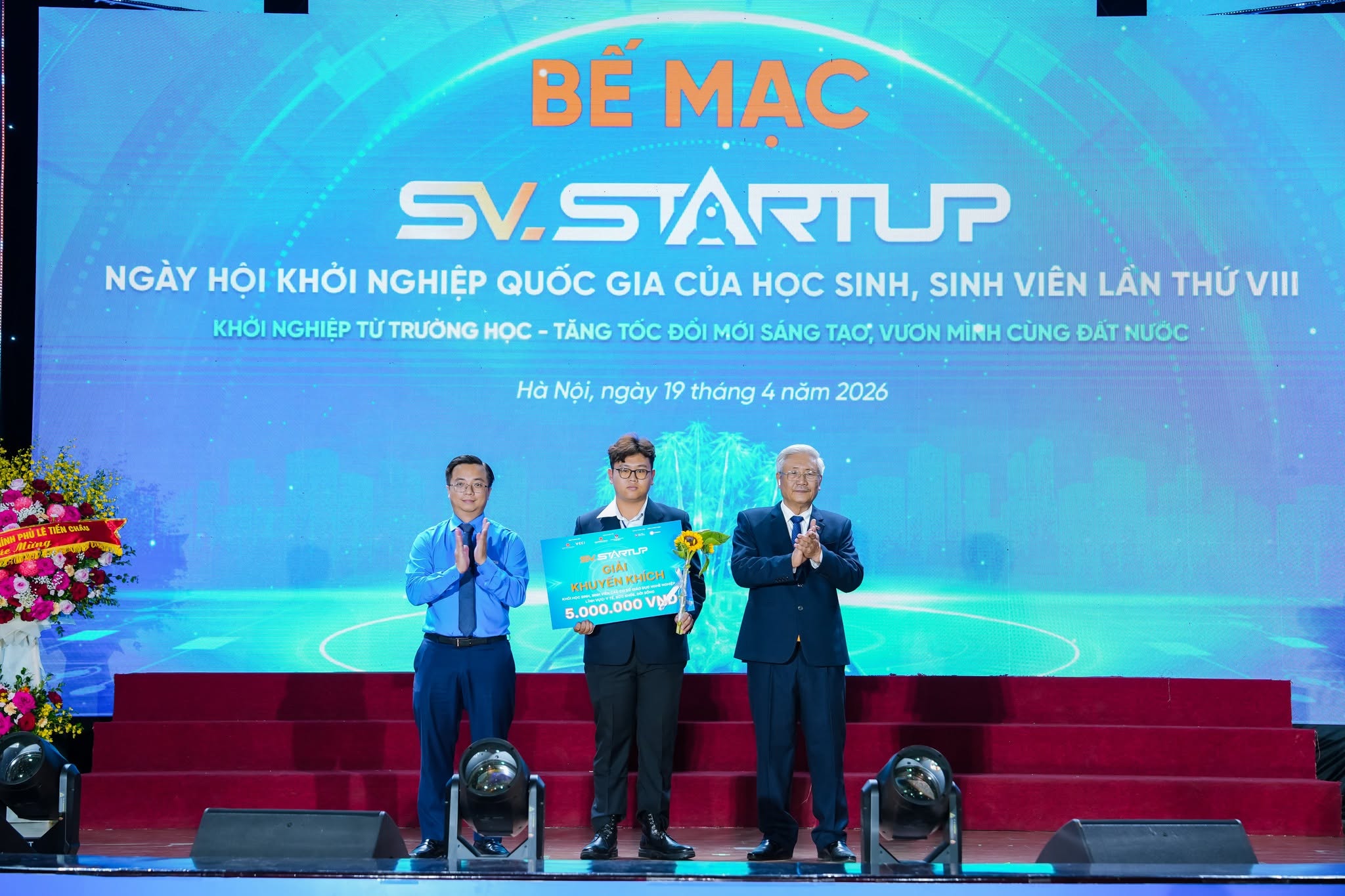 Sinh viên đạt giải tại cuộc thi về sáng chế nhờ thực hành ngành thiết kế cơ điện tử