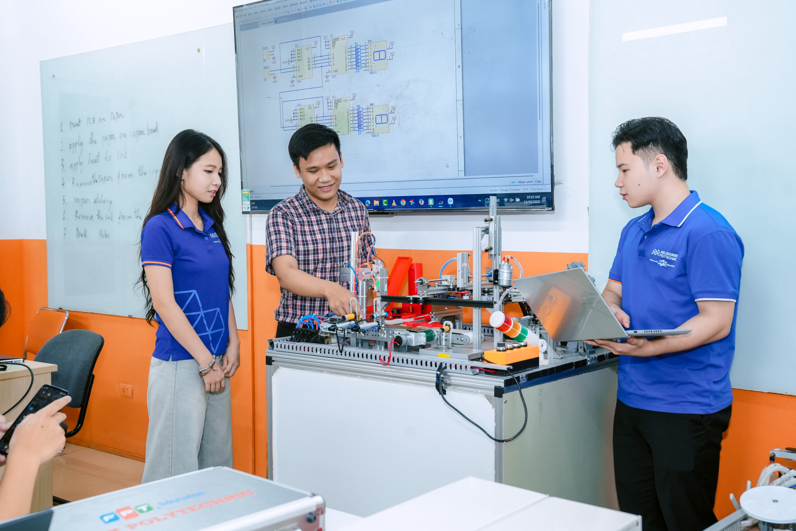 Tiêu chuẩn quốc tế của cơ sở vật chất Cơ điện tử Melbourne Polytechnic Việt Nam