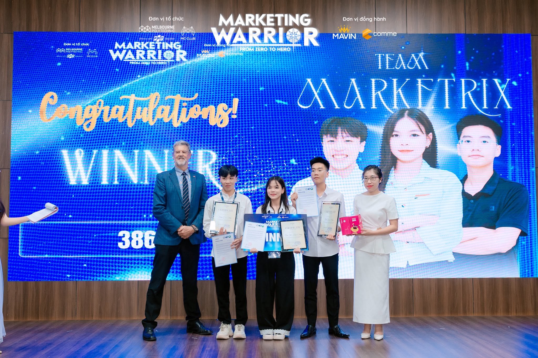Sinh viên Melbourne Polytechnic Việt Nam thuyết trình proposal và giải bài toán Marketing thực tế tại Chung kết Marketing Warrior Sinh viên Melbourne Polytechnic Việt Nam thuyết trình proposal và giải bài toán Marketing thực tế tại Chung kết Marketing Warrior