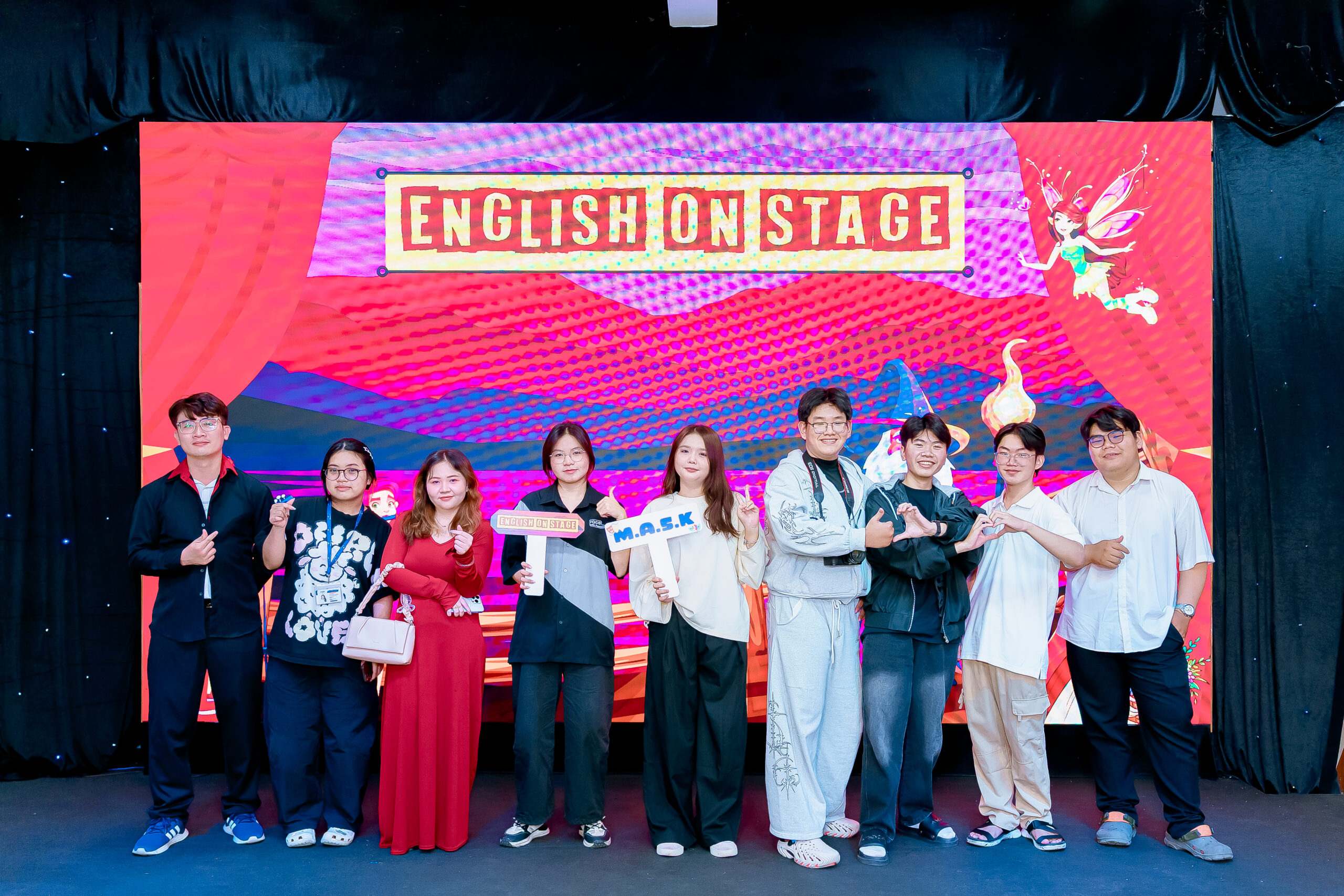 Chung kết English On Stage – Nơi sinh viên MPV thể hiện khả năng ngoại ngữ